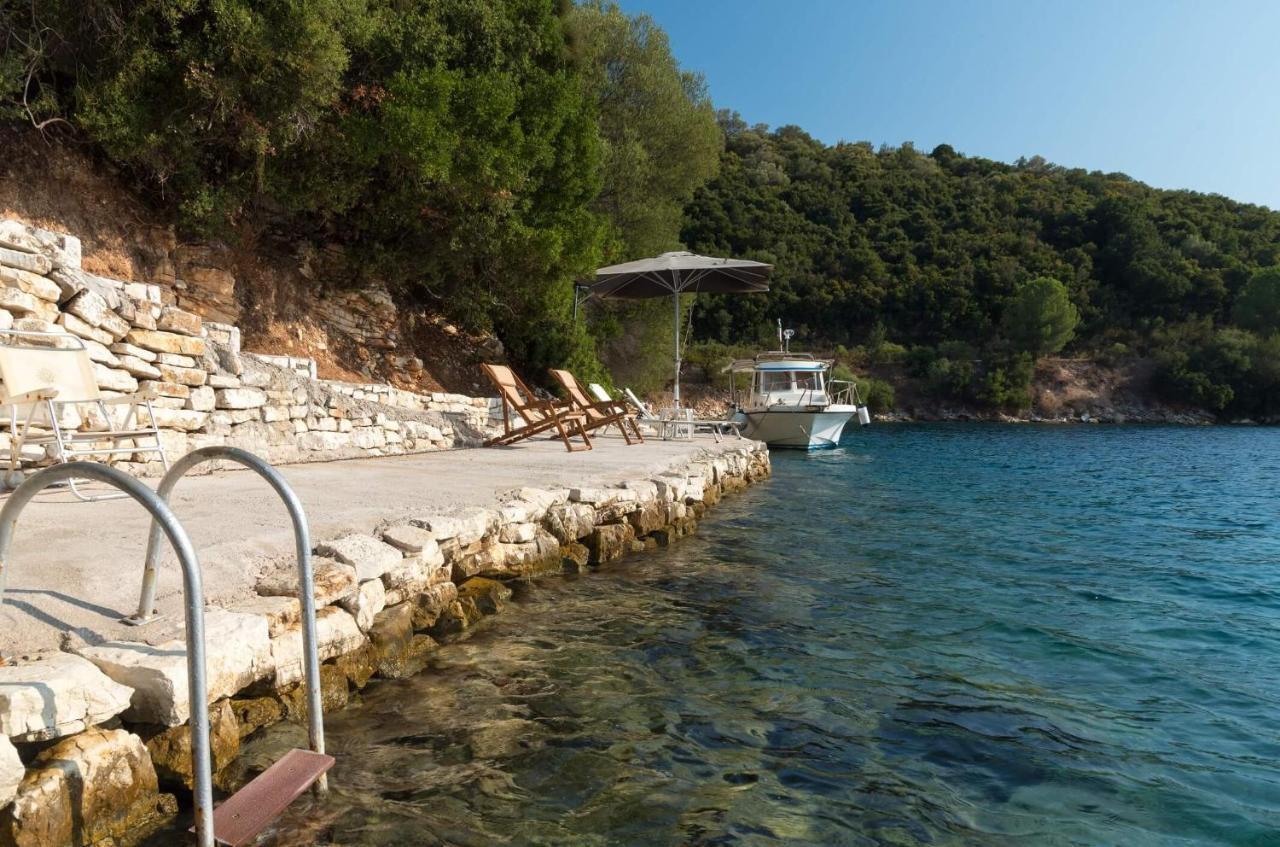 Meganisi Blue Villa Spartokhorion Luaran gambar